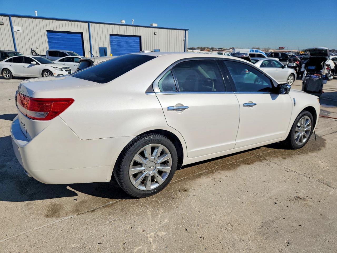 LINCOLN MKZ 2010 — 4
