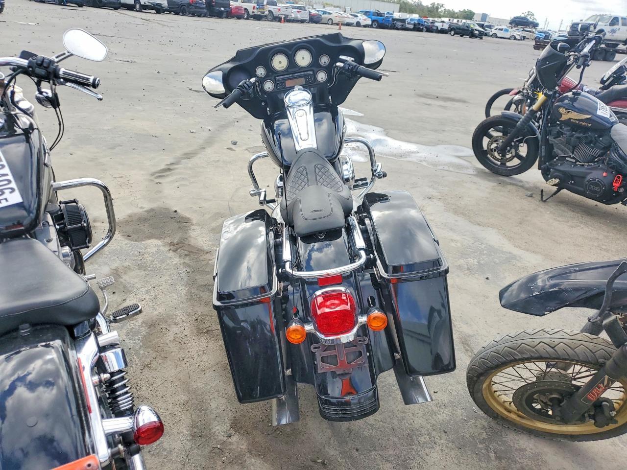 HARLEY-DAVIDSON FLHX 2008 — 5