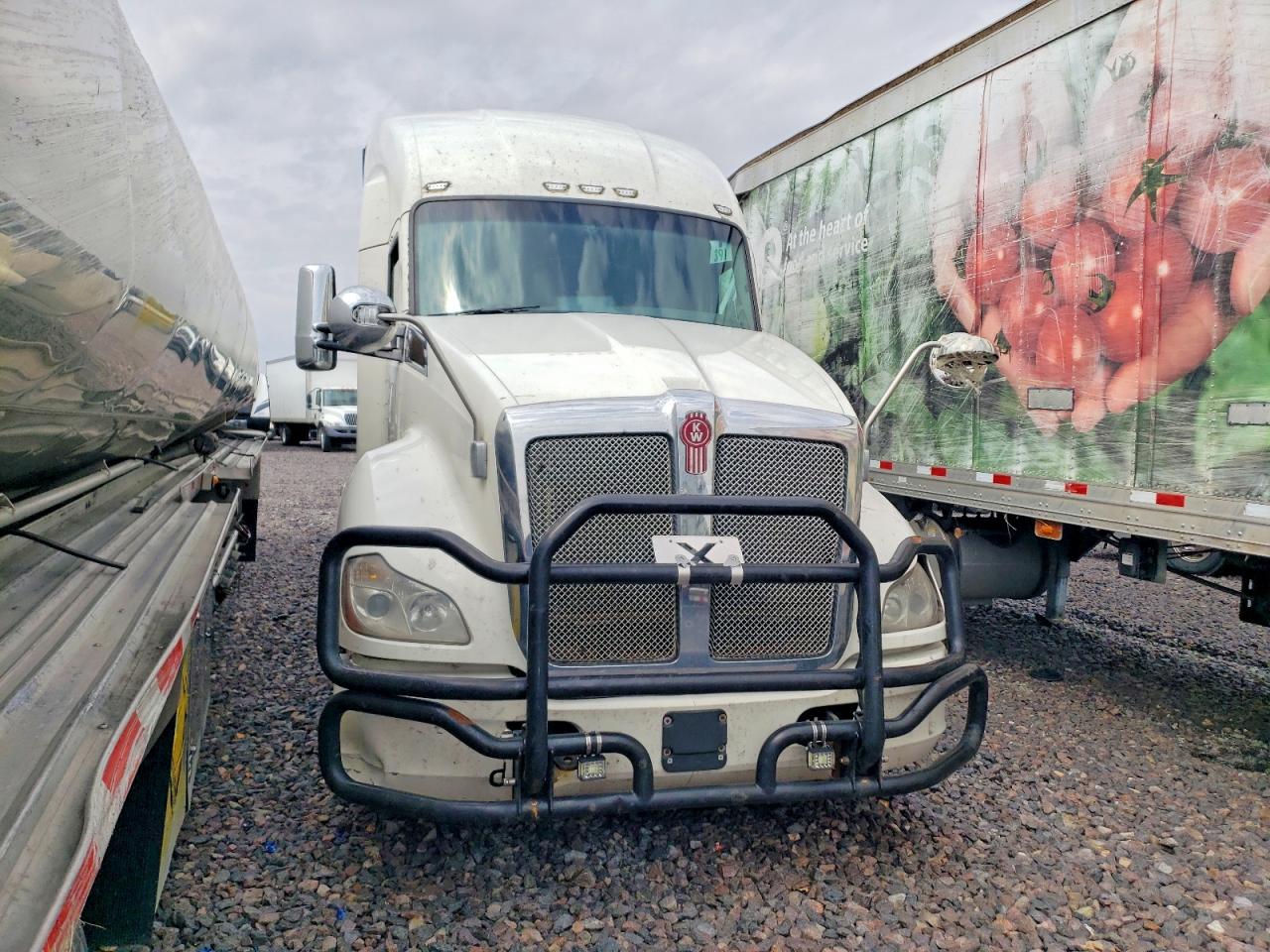 KENWORTH T680 2018 — 2