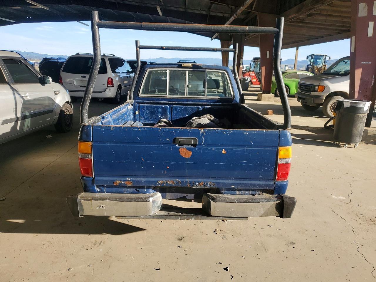 TOYOTA PICKUP 1985 — 7