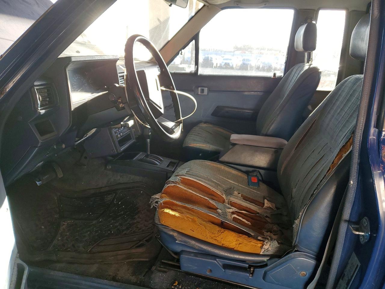TOYOTA PICKUP 1985 — 8
