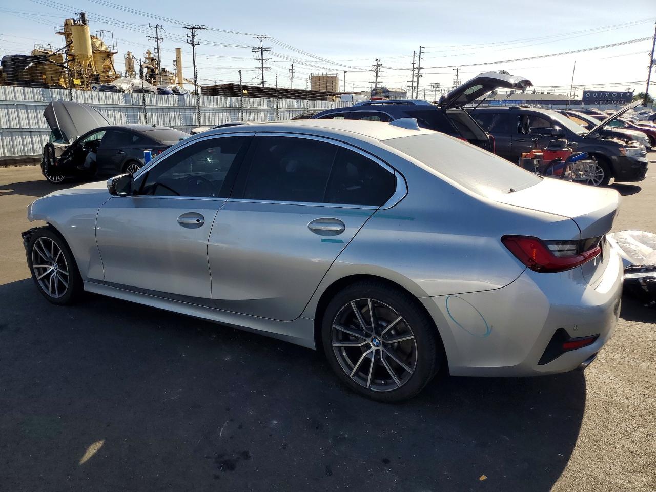 BMW 330I 2019 — 3