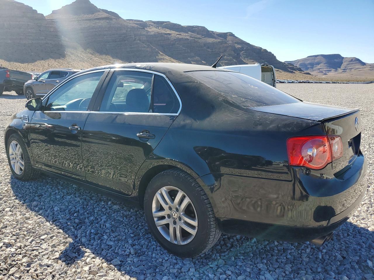 VOLKSWAGEN JETTA 2007 — 3