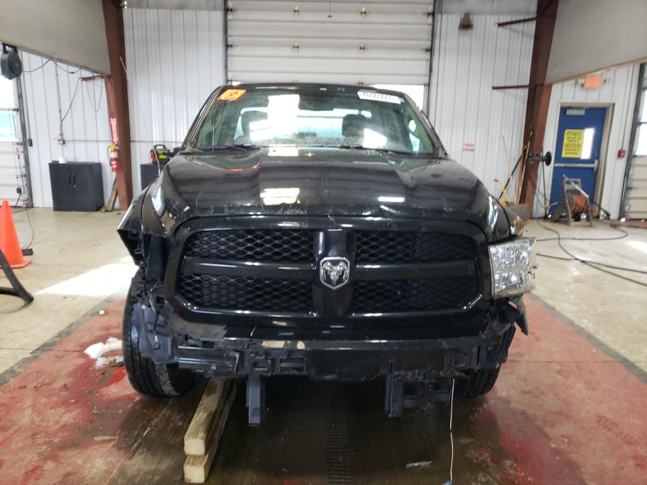 RAM 1500 2018 — 6