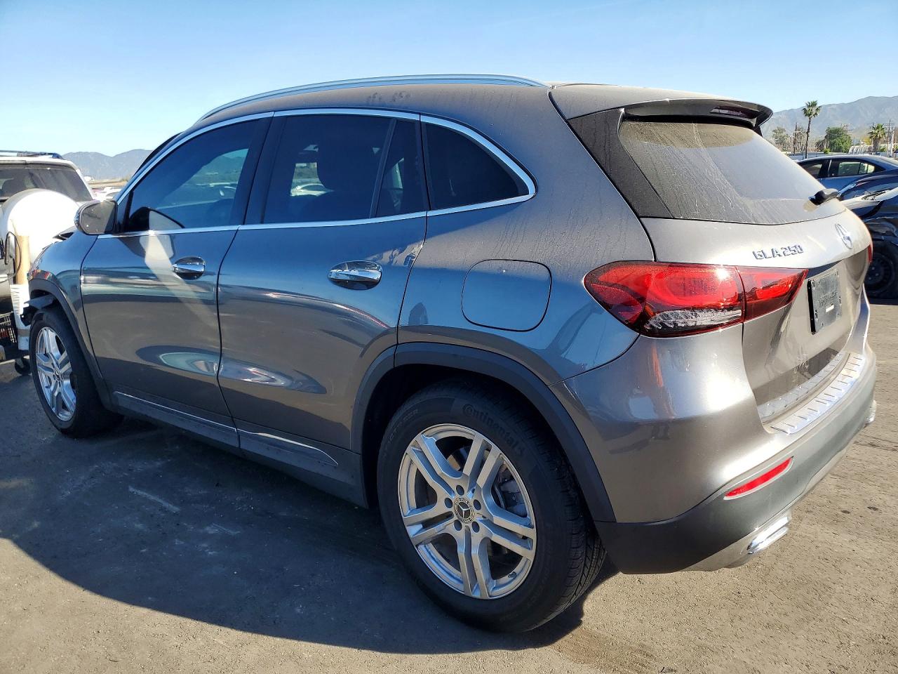 MERCEDES-BENZ GLA 2021 — 3