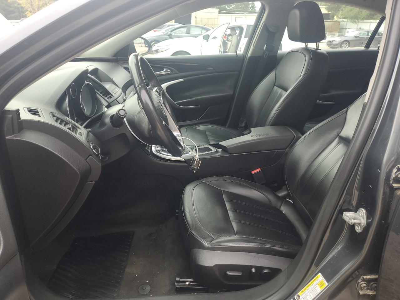 BUICK REGAL 2011 — 8
