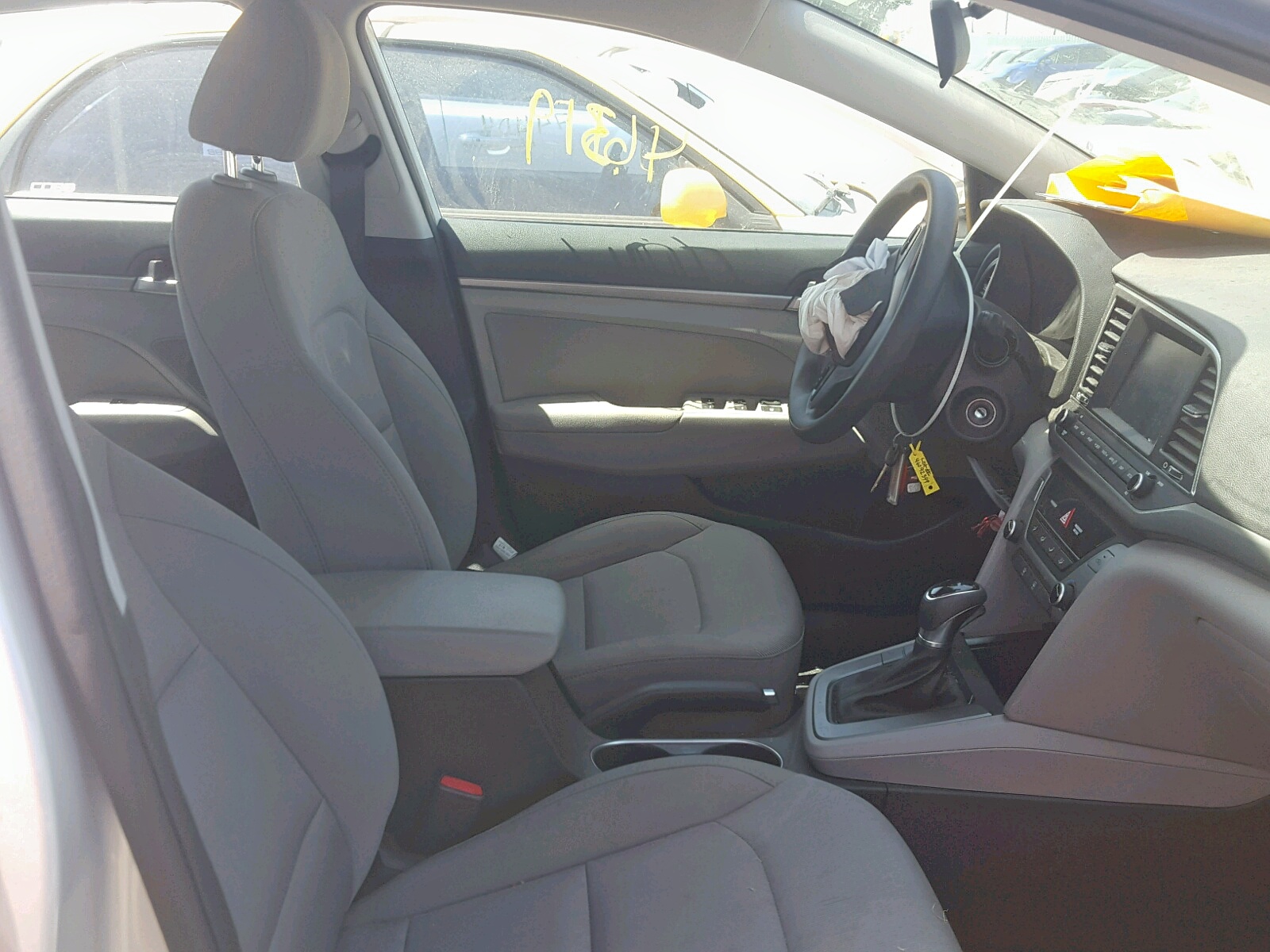 HYUNDAI ELANTRA 2018 — 6