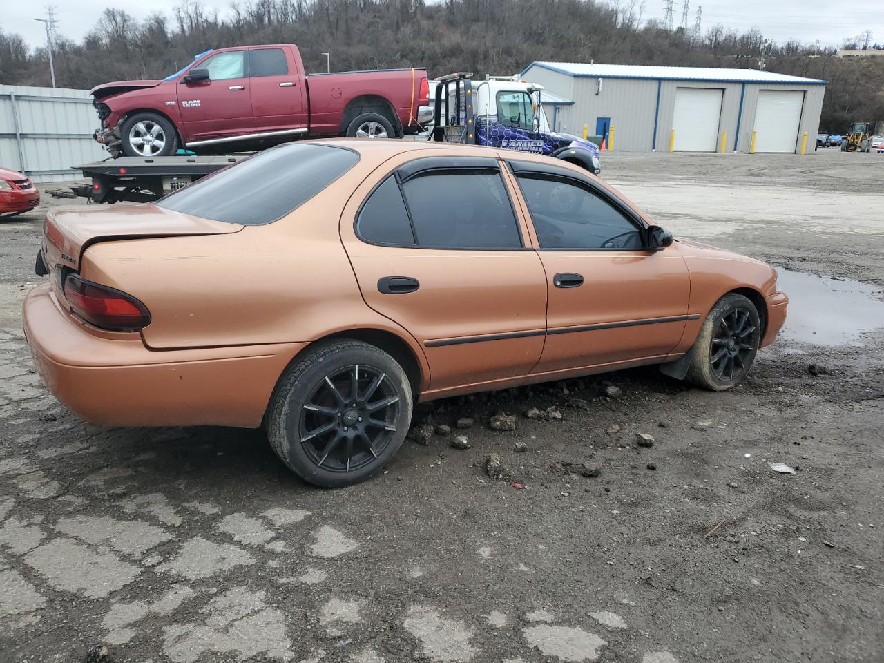 GEO PRIZM 1997 — 4