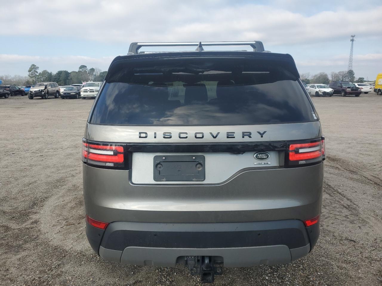 LAND ROVER DISCOVERY 2020 — 7