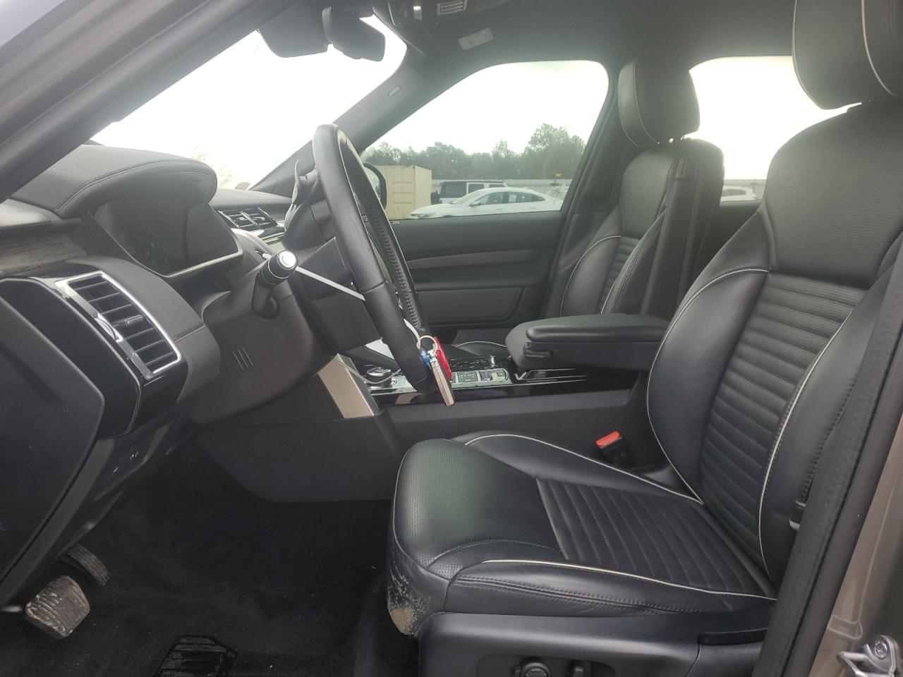 LAND ROVER DISCOVERY 2020 — 8