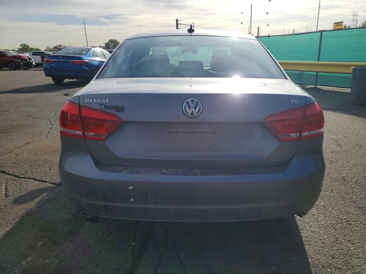 VOLKSWAGEN PASSAT 2015 — 7