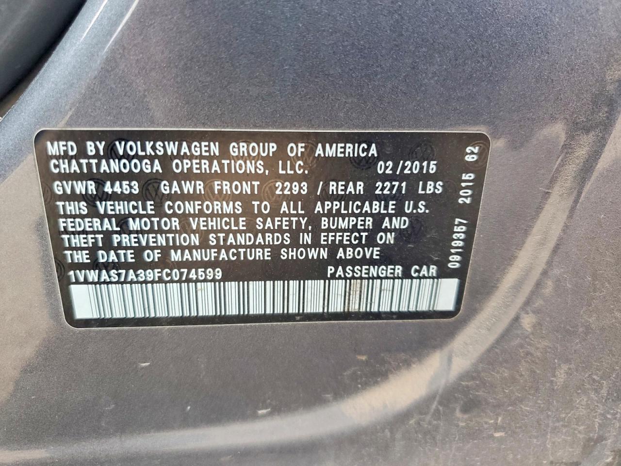 VOLKSWAGEN PASSAT 2015 — 13