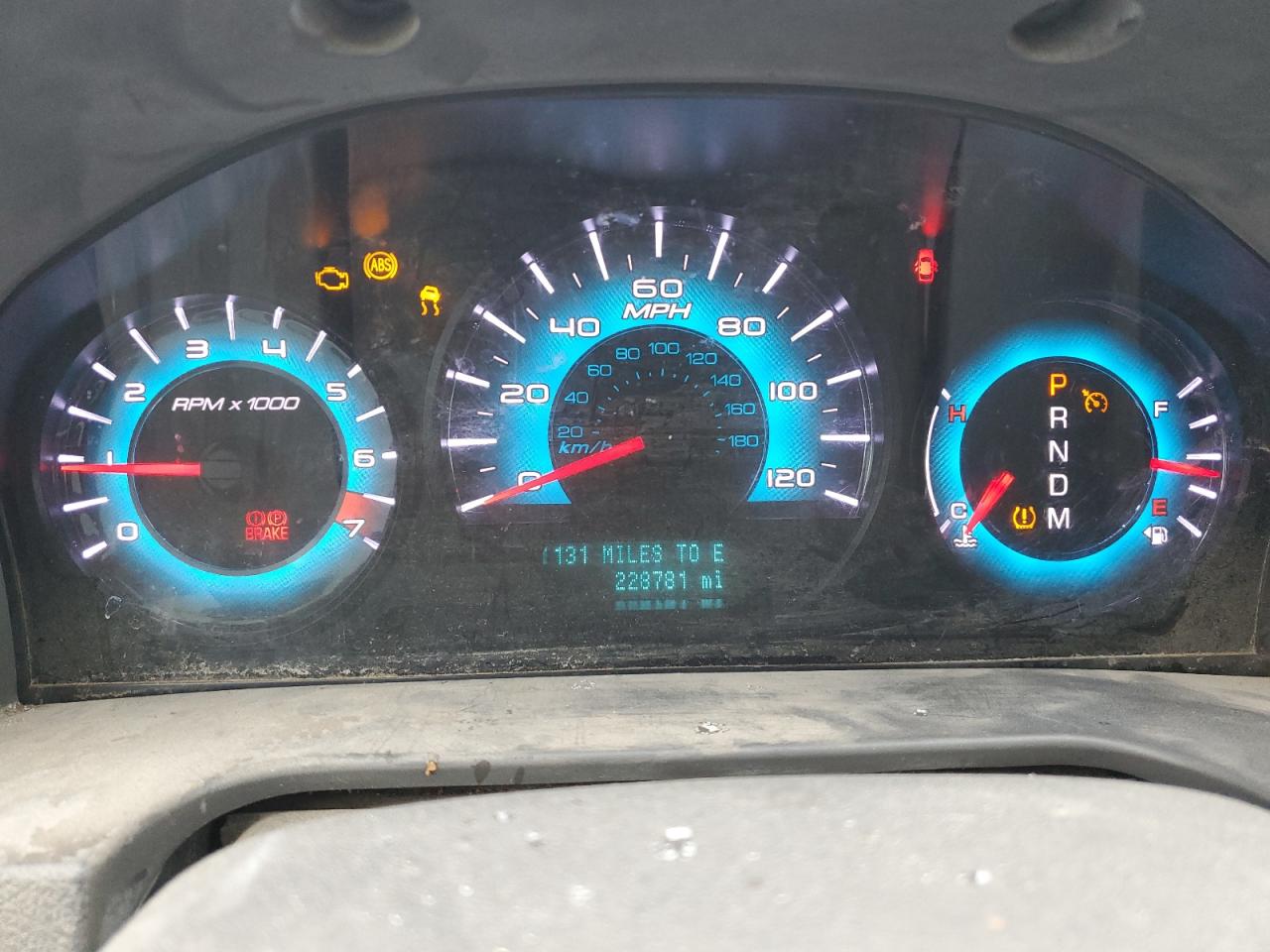 FORD FUSION 2010 — 10