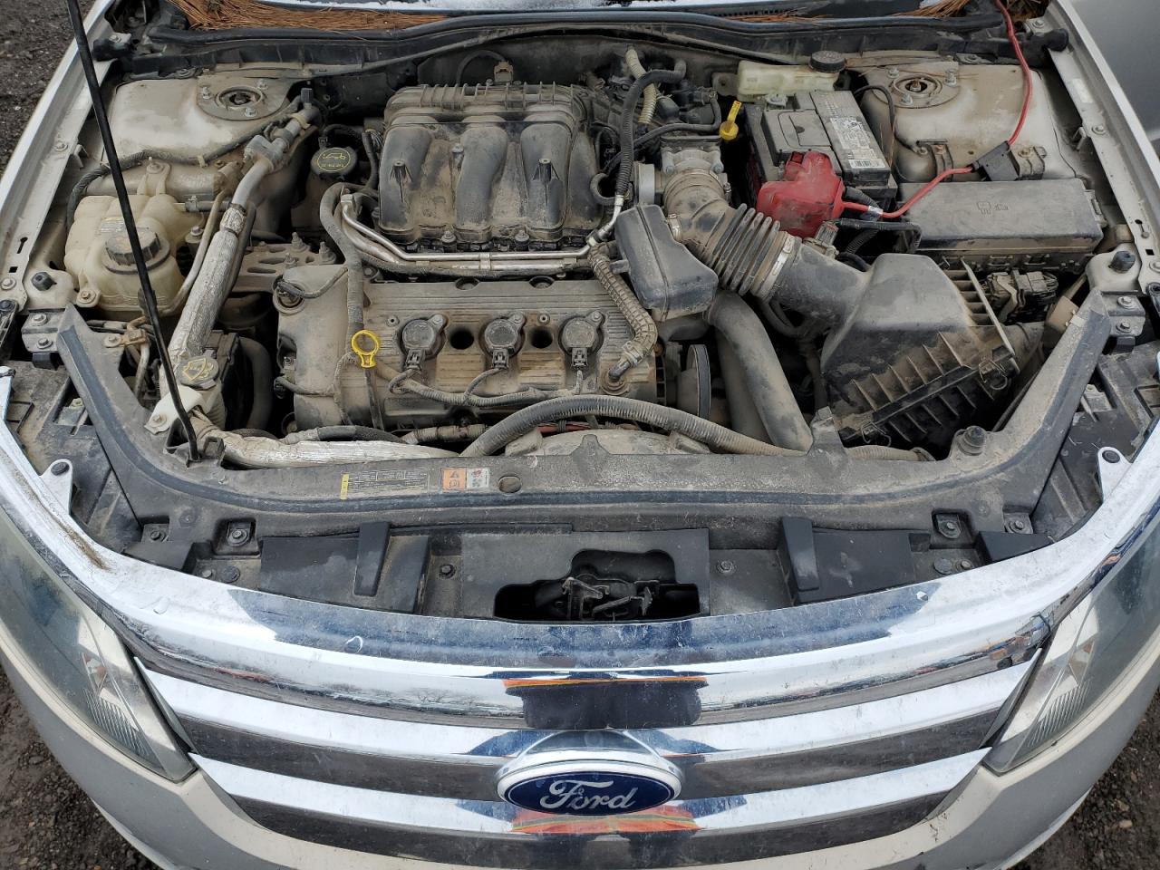FORD FUSION 2010 — 12