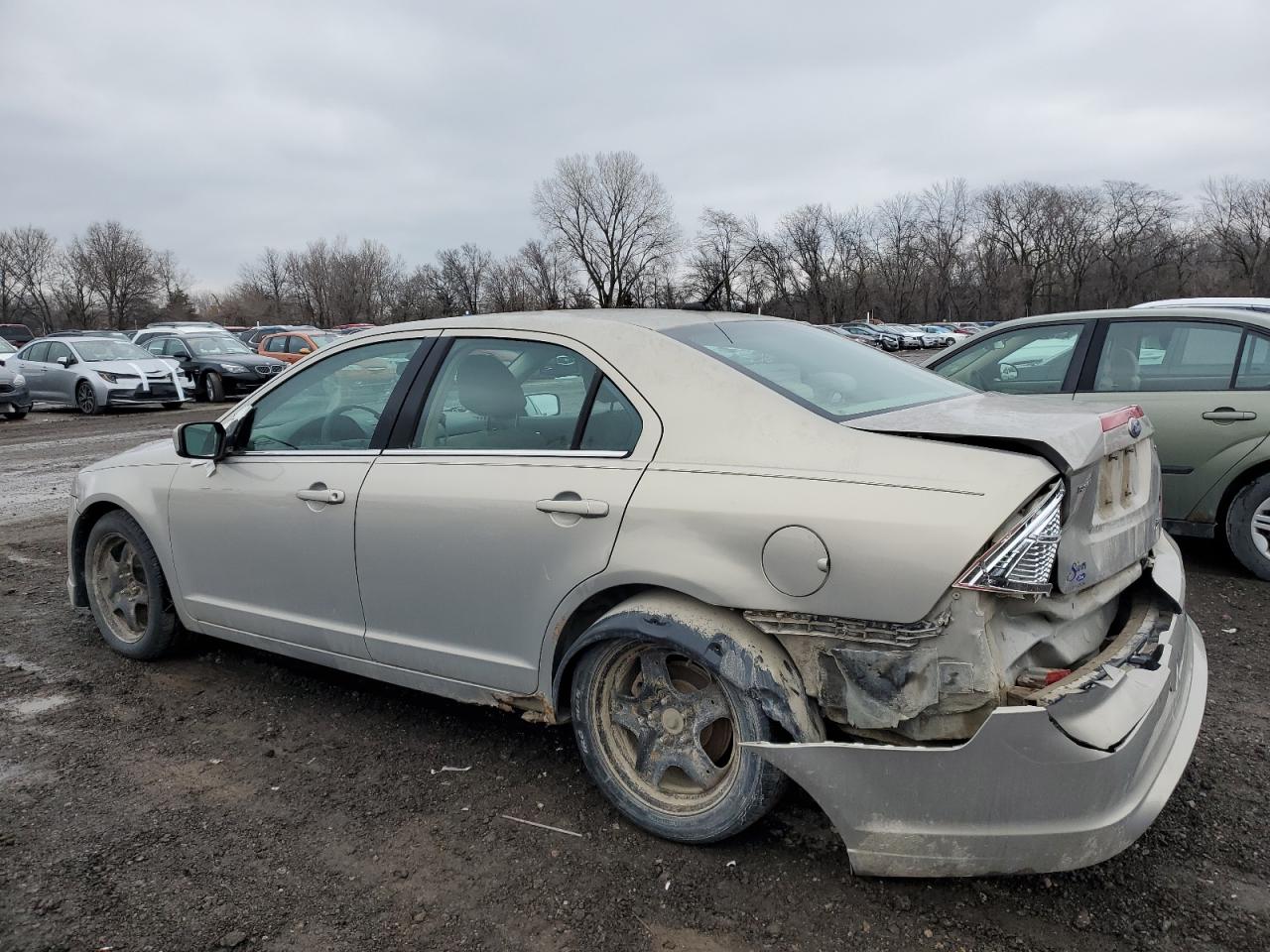 FORD FUSION 2010 — 3