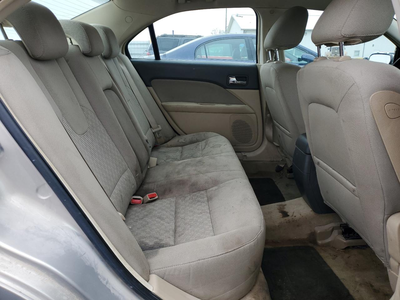 FORD FUSION 2010 — 11