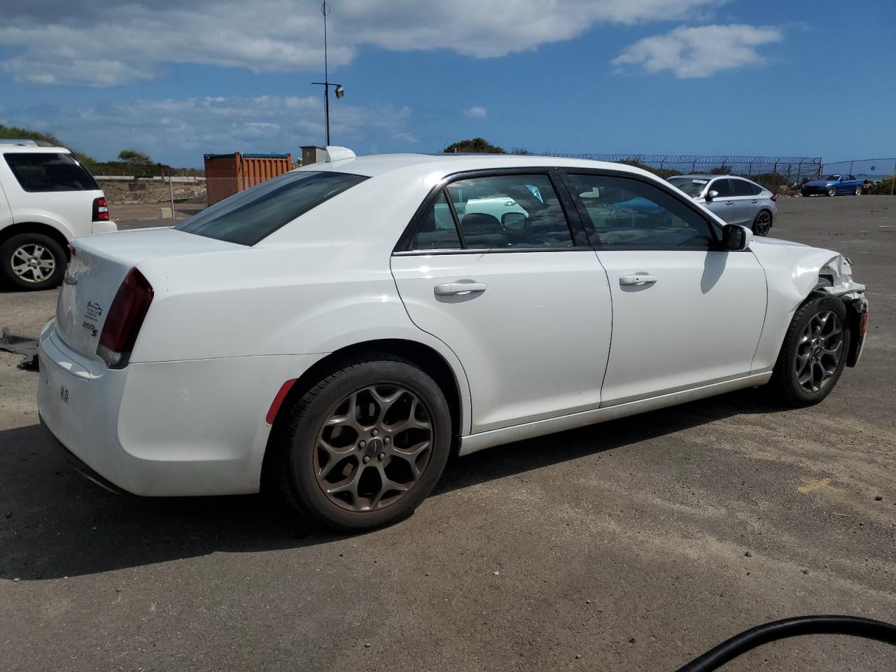 CHRYSLER 300 2015 — 4