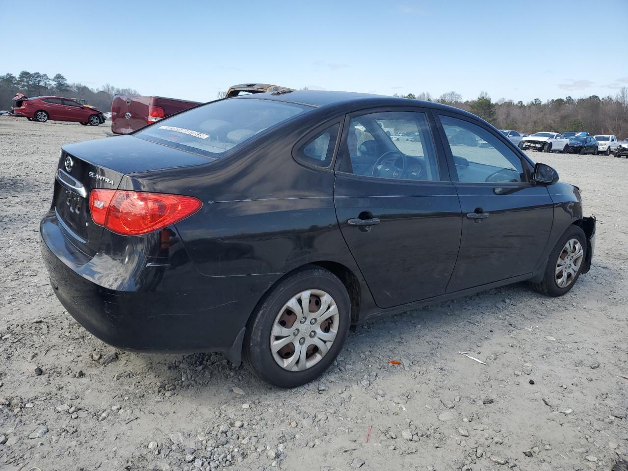 HYUNDAI ELANTRA 2010 — 4