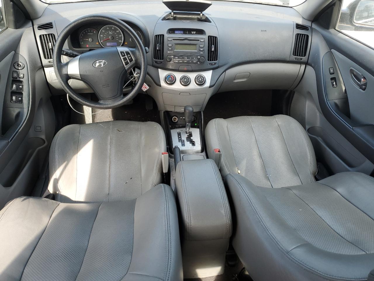 HYUNDAI ELANTRA 2010 — 9