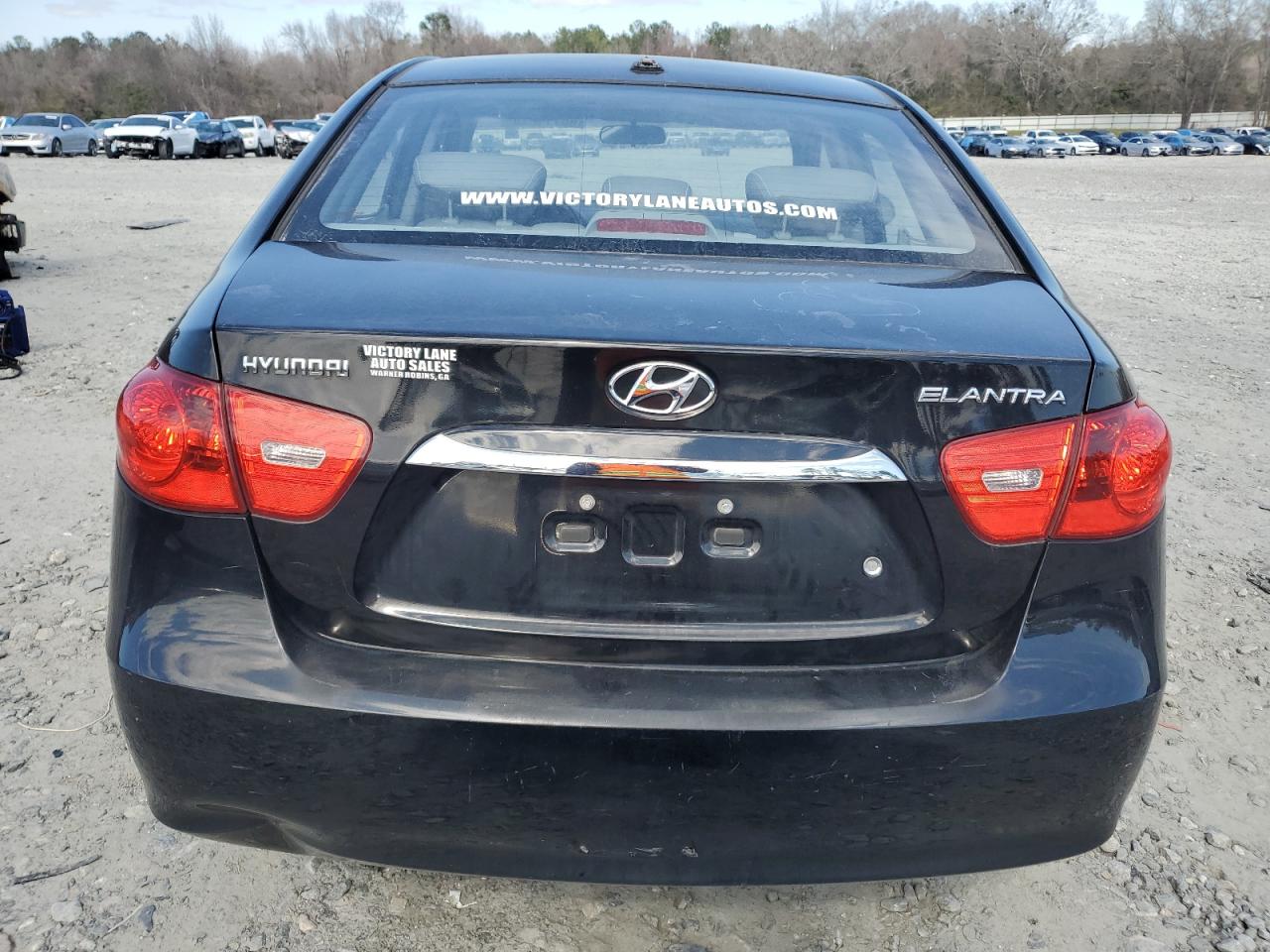 HYUNDAI ELANTRA 2010 — 7