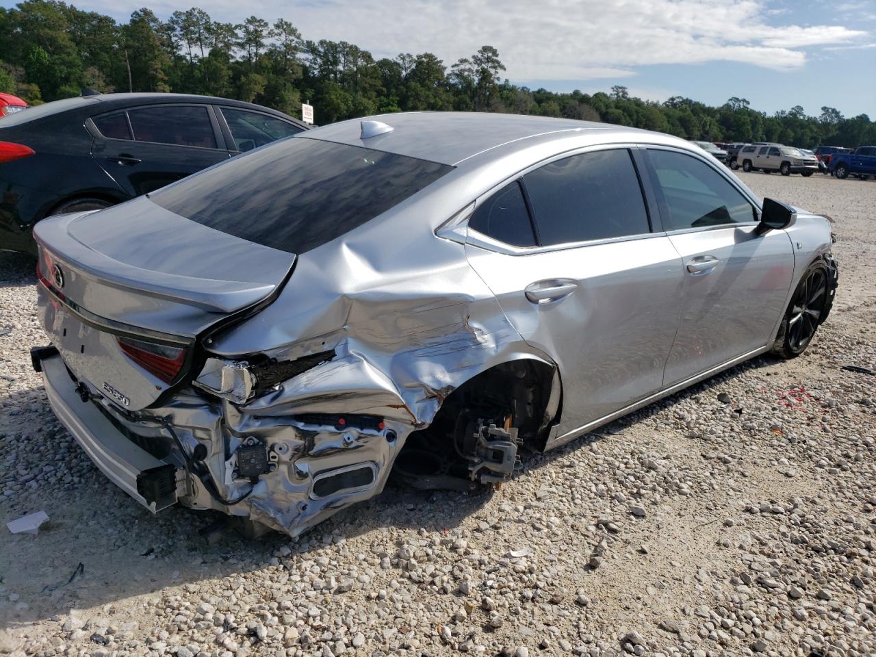 LEXUS ES 350 2022 — 4
