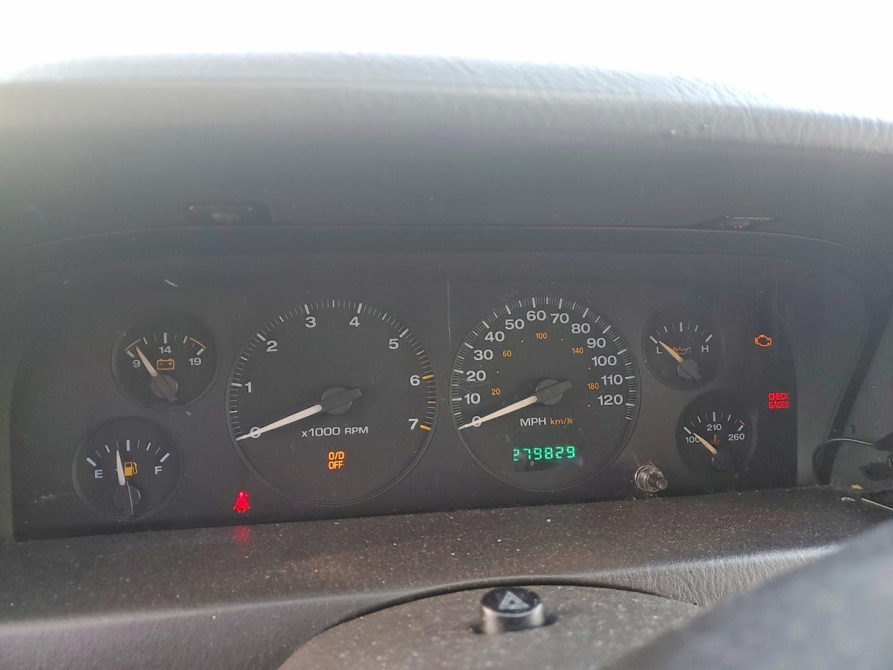 JEEP GRAND CHEROKEE 2004 — 10