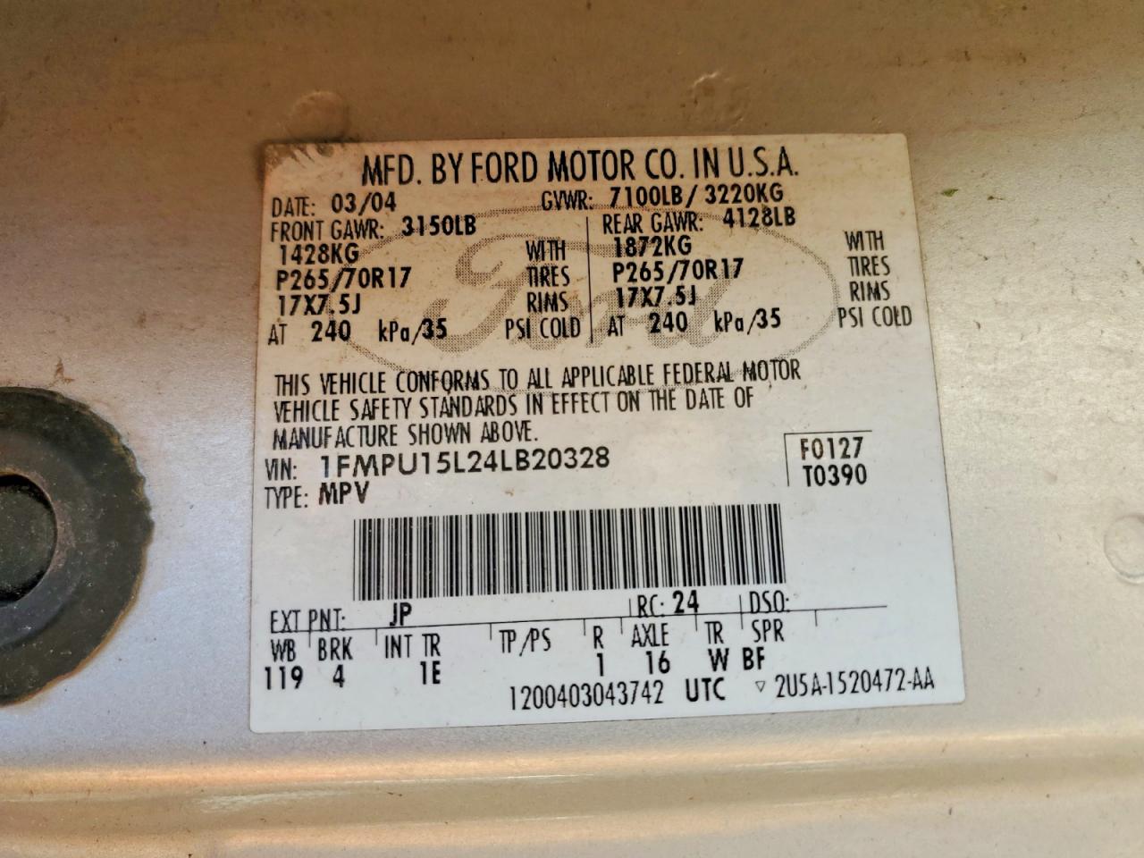 FORD EXPEDITION 2004 — 14