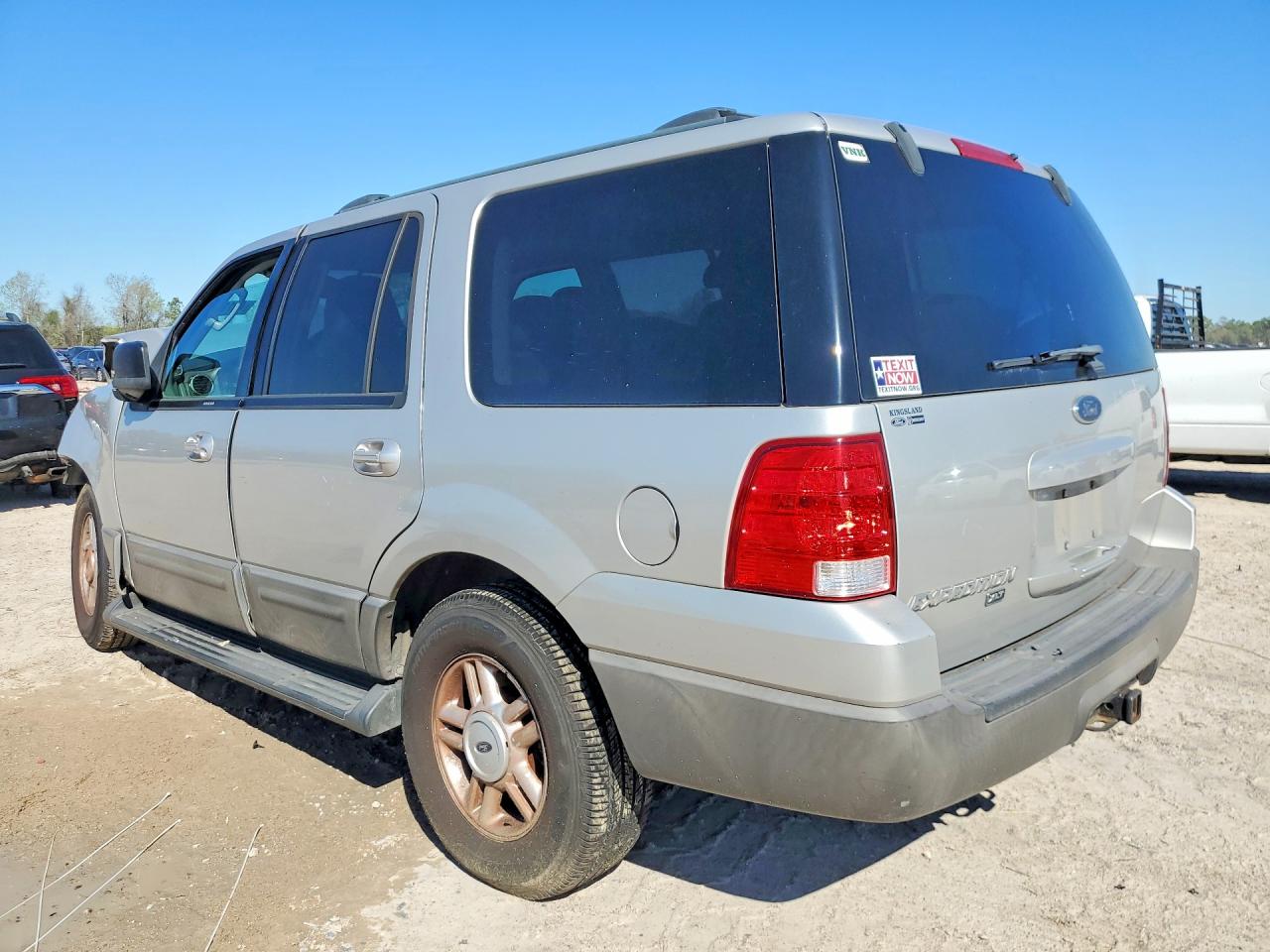 FORD EXPEDITION 2004 — 3