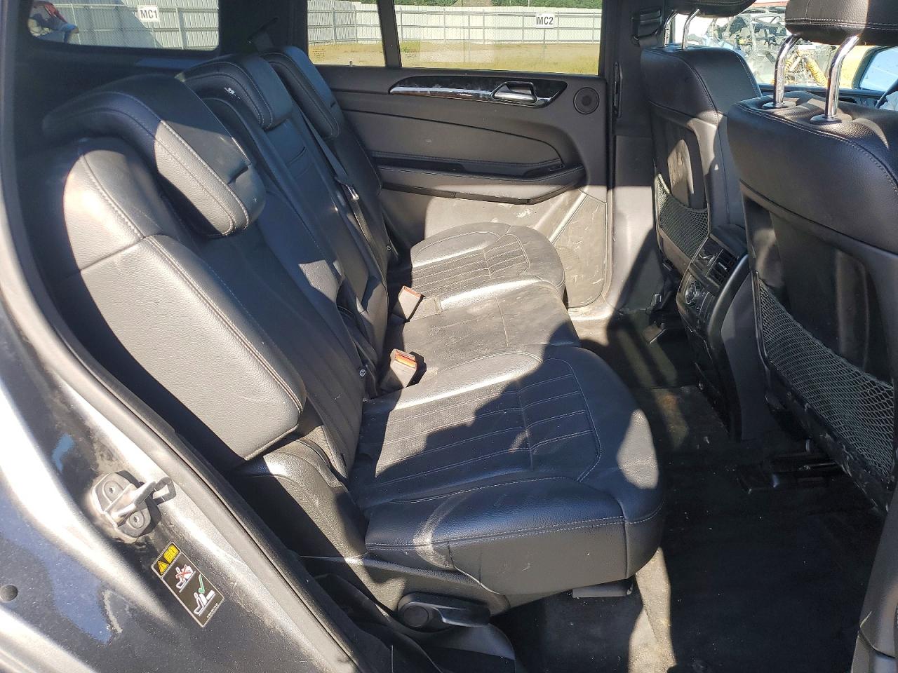 MERCEDES-BENZ GLS 2018 — 12