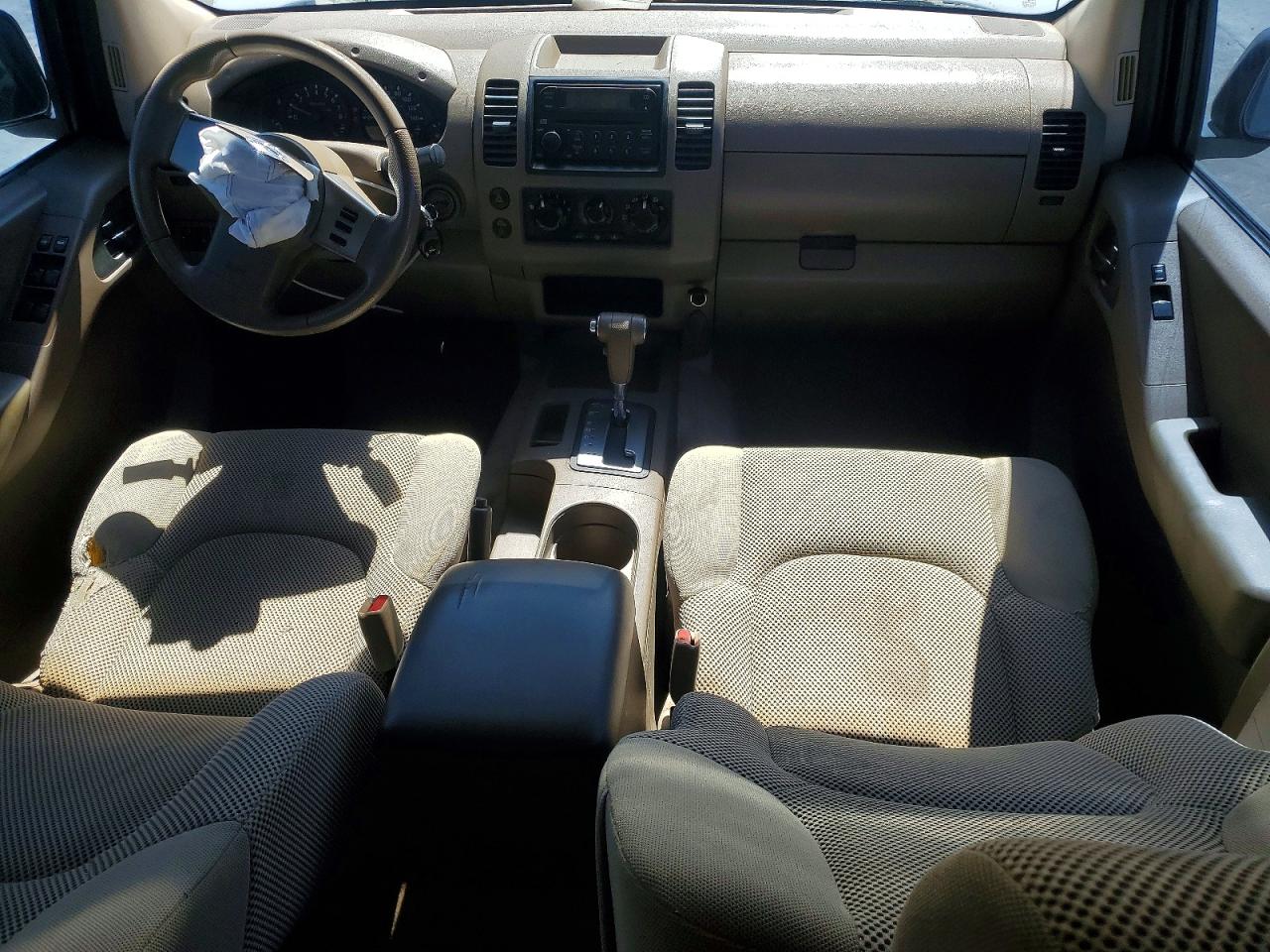 NISSAN FRONTIER 2005 — 9