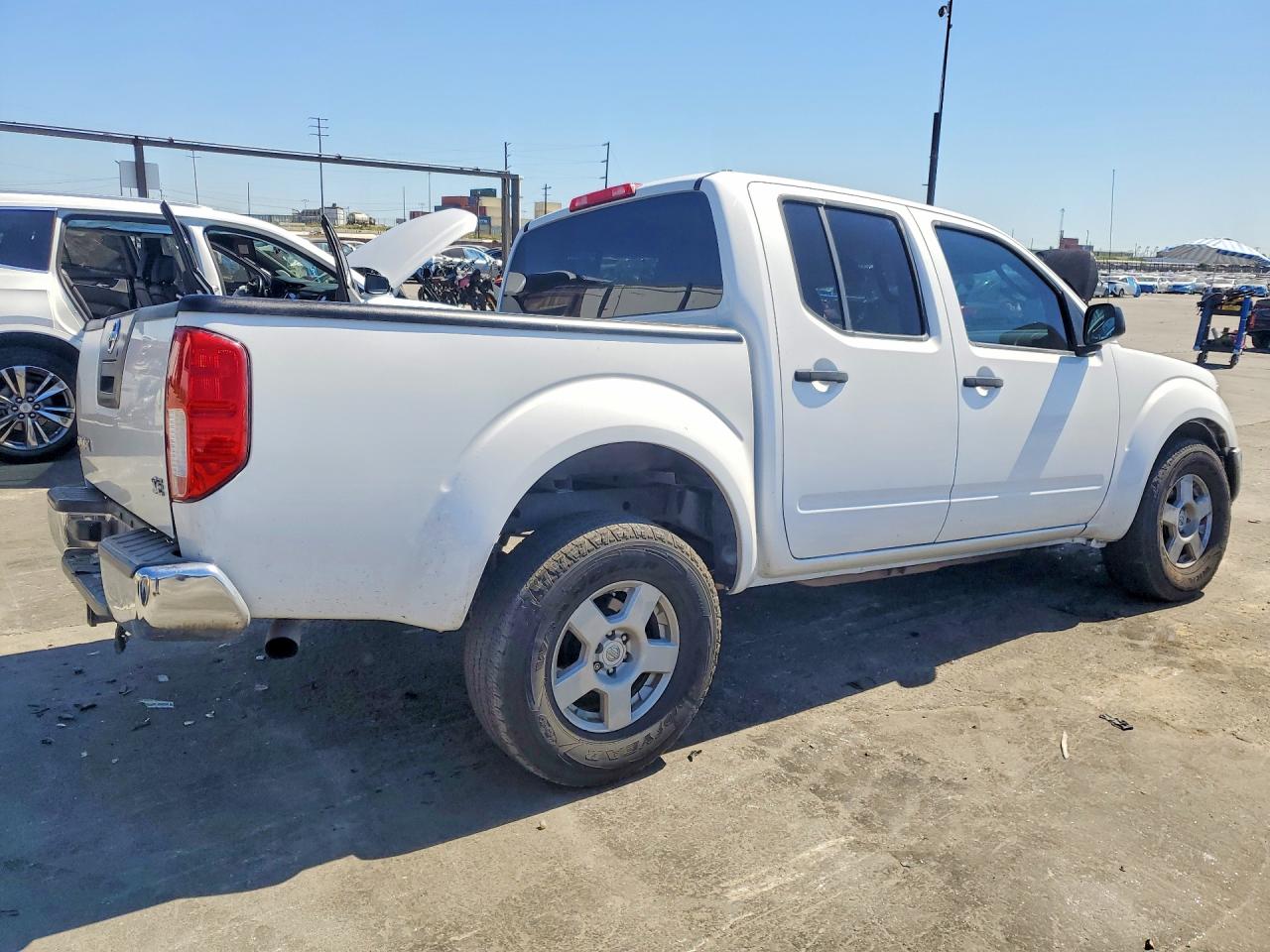 NISSAN FRONTIER 2005 — 4