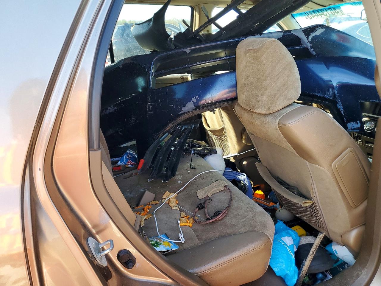 HONDA CR-V 2002 — 12