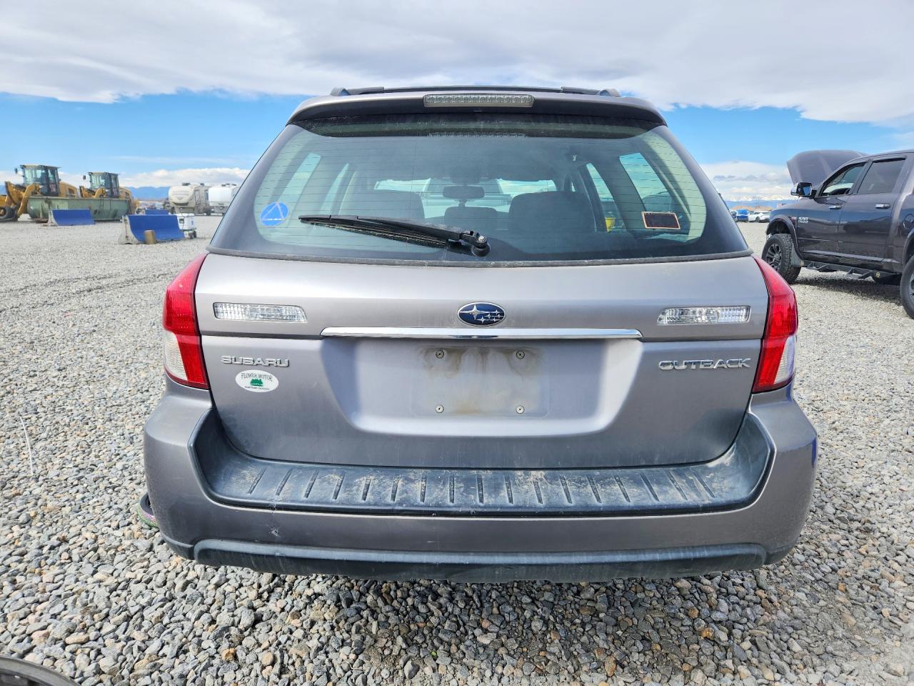 SUBARU OUTBACK 2008 — 7