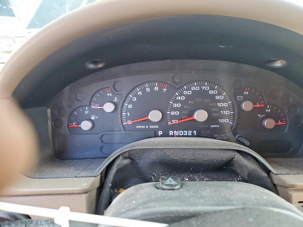 FORD EXPLORER 2003 — 10