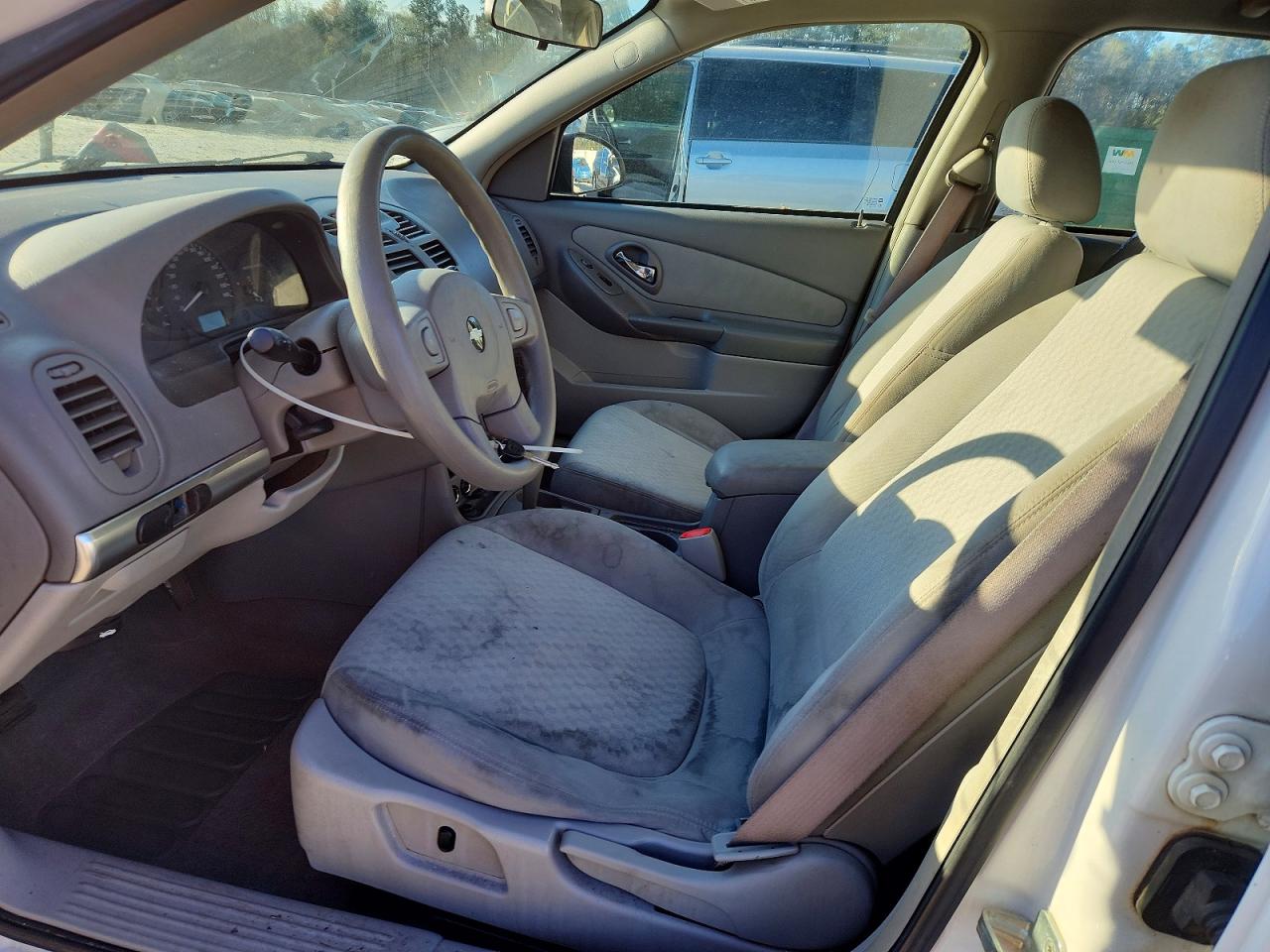 CHEVROLET MALIBU 2004 — 8