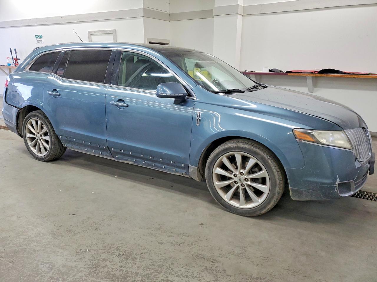 2010 LINCOLN MKT