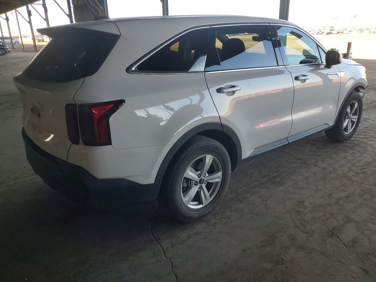 KIA SORENTO 2023 — 4