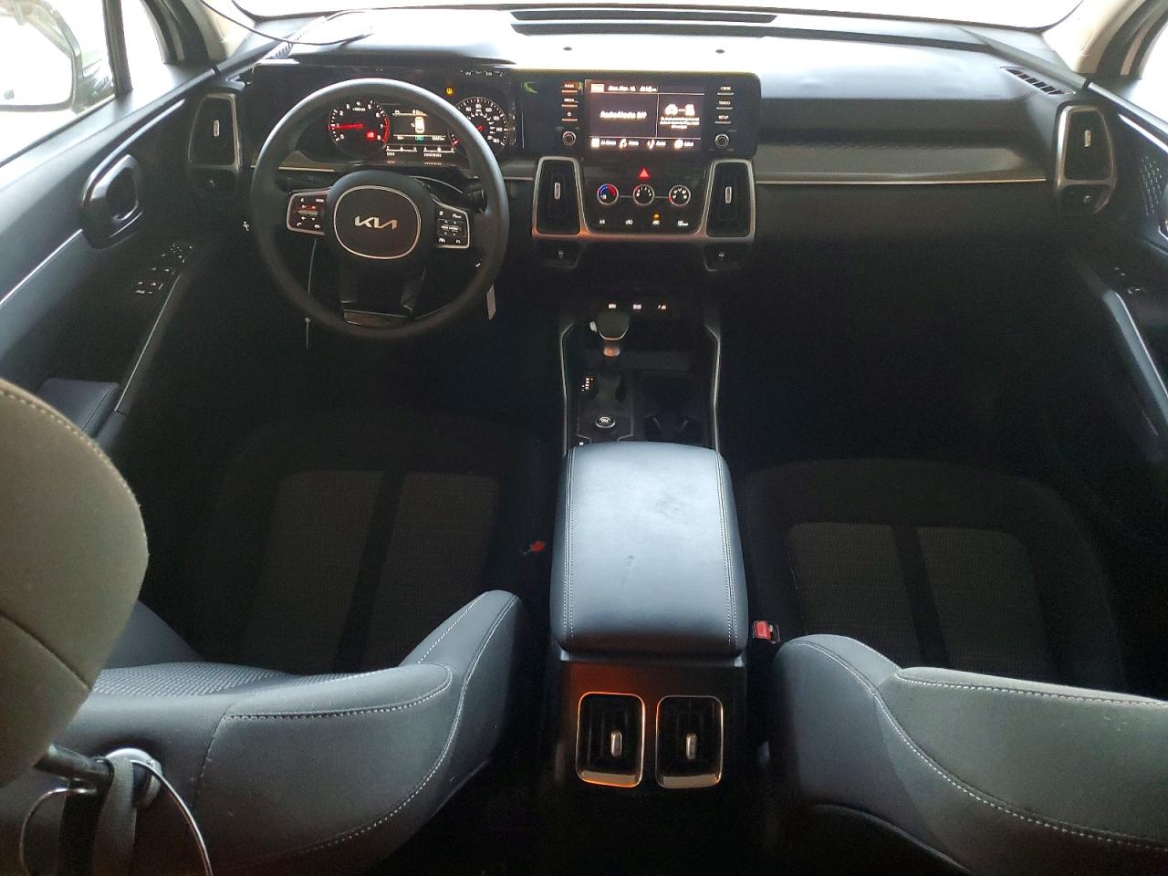 KIA SORENTO 2023 — 9