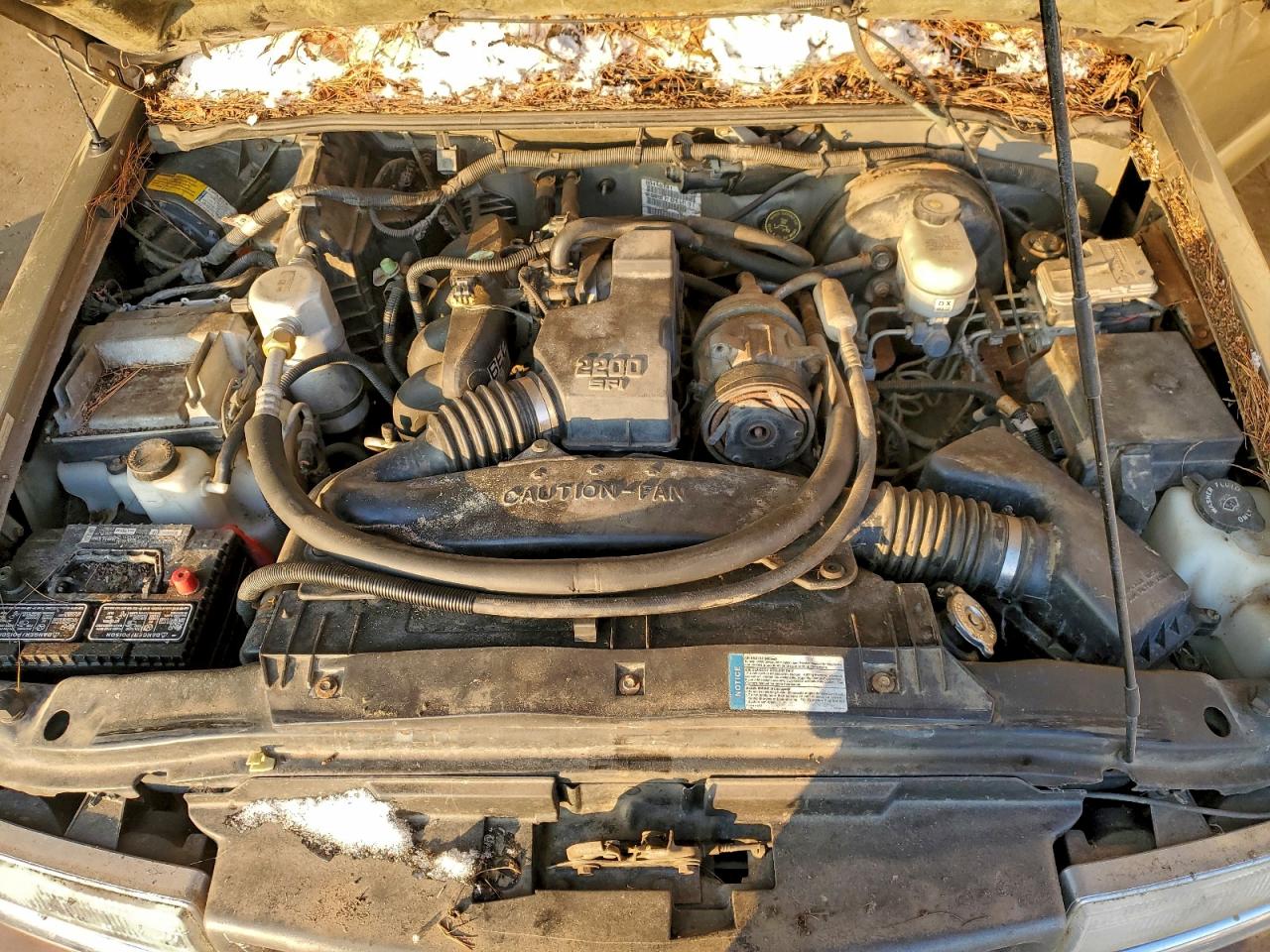 CHEVROLET S TRUCK 2000 — 12