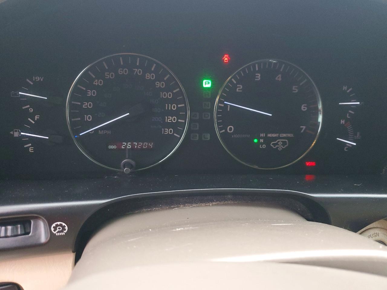 LEXUS LX 470 2005 — 10