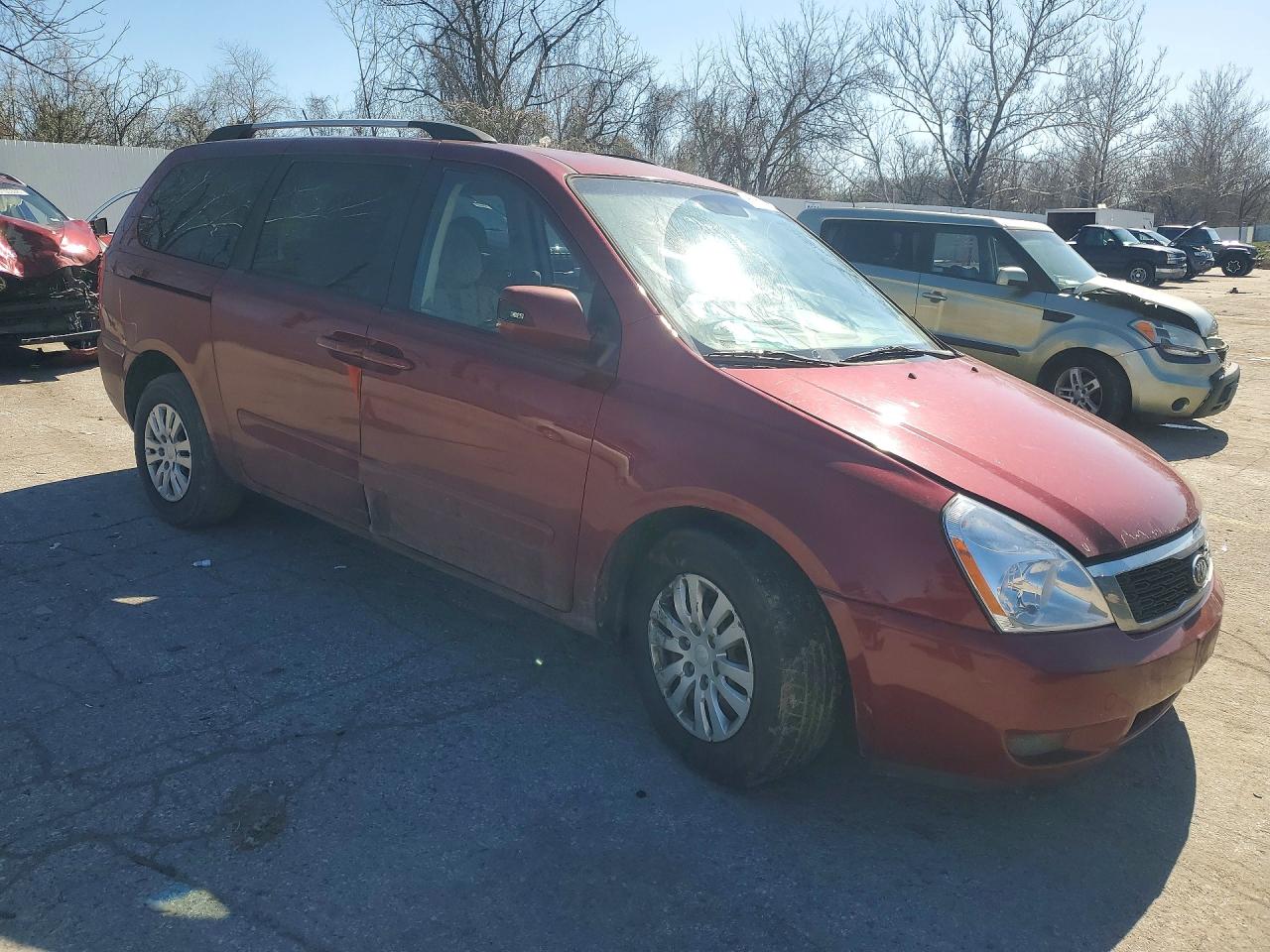 2011 KIA SEDONA LX