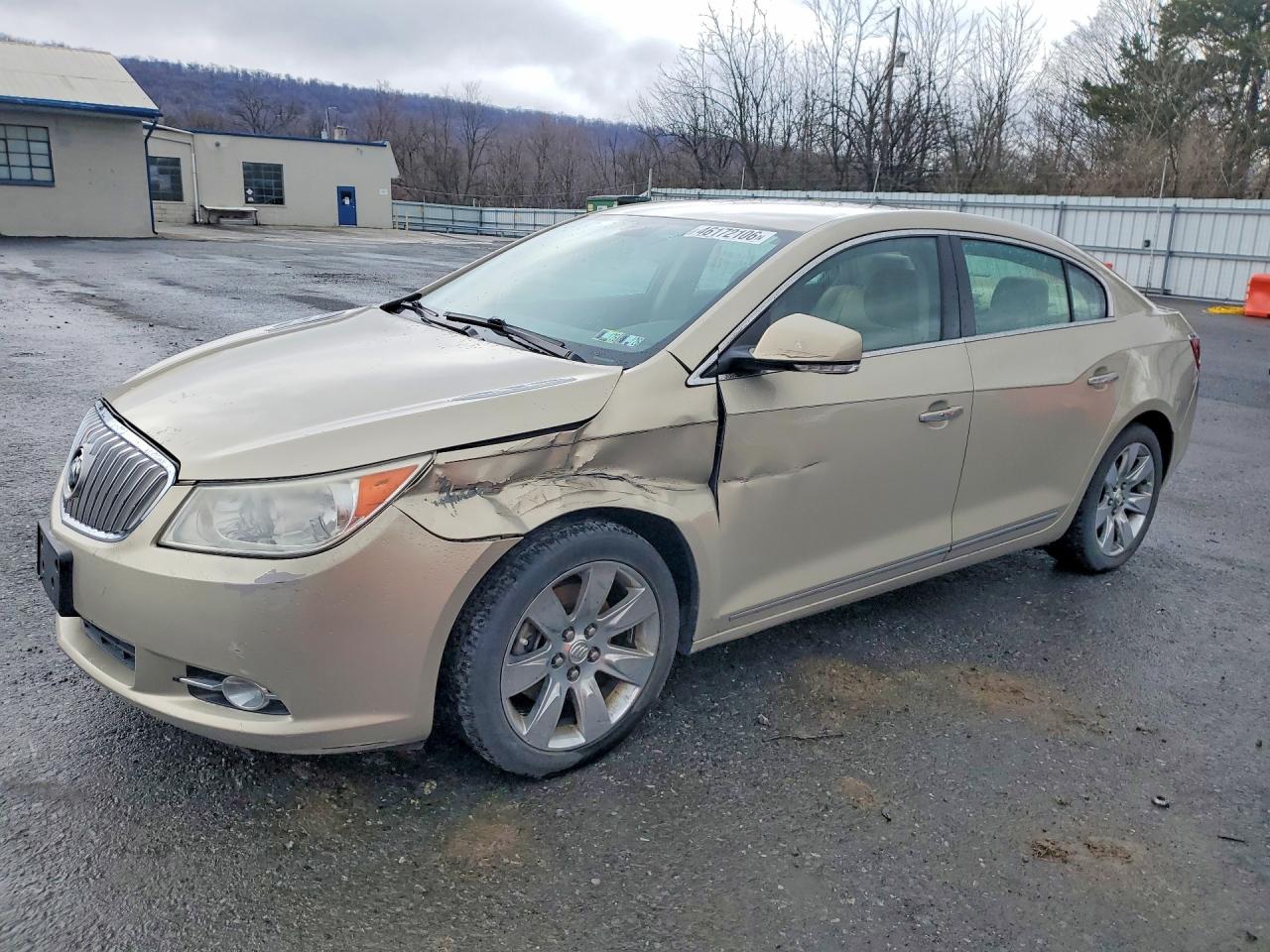 BUICK LACROSSE 2010 — 2