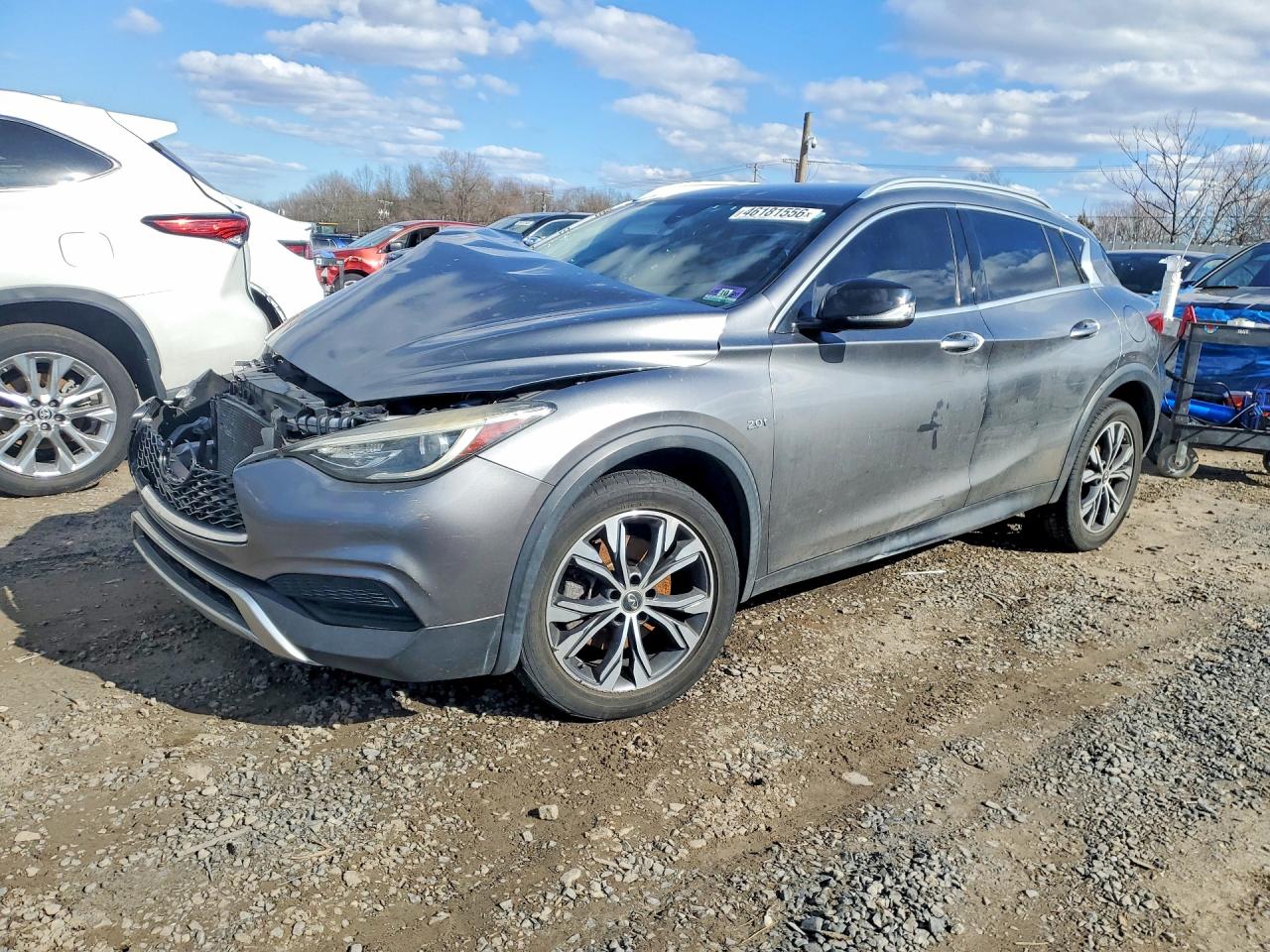 2017 INFINITI QX30 LUXURY