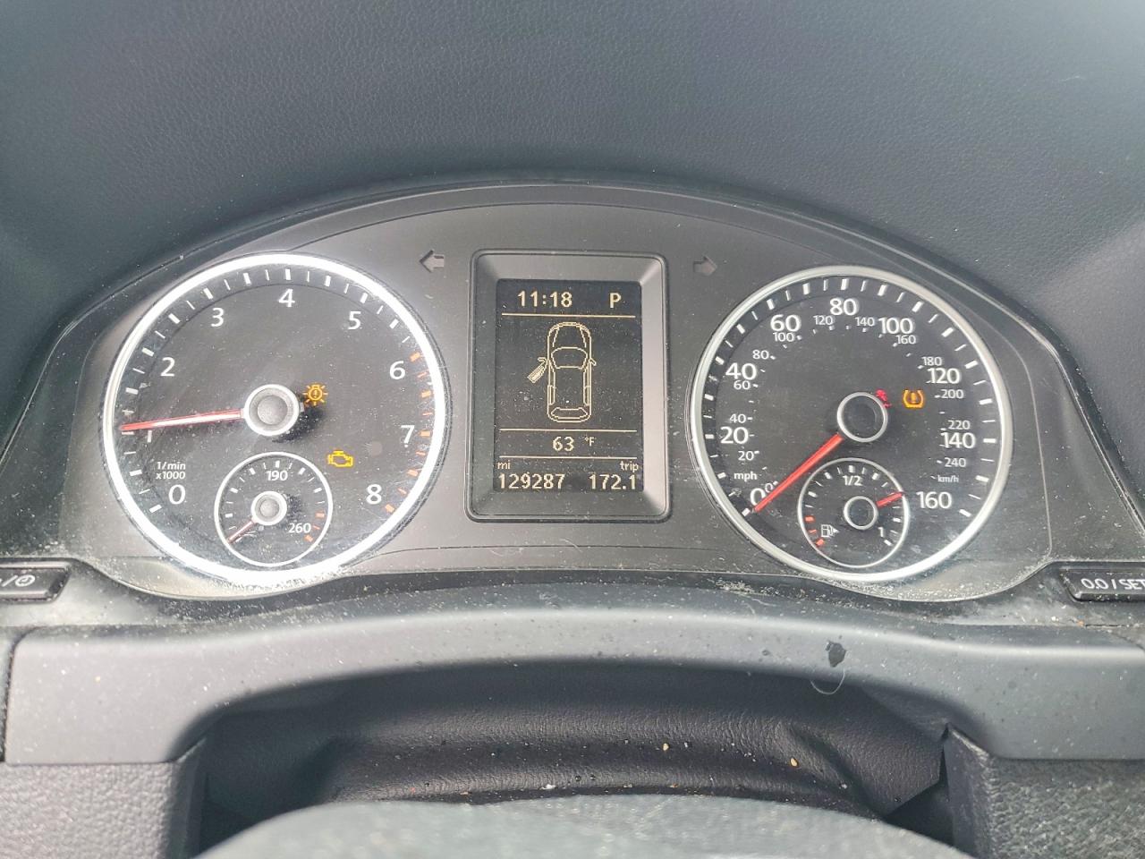 VOLKSWAGEN TIGUAN 2015 — 10