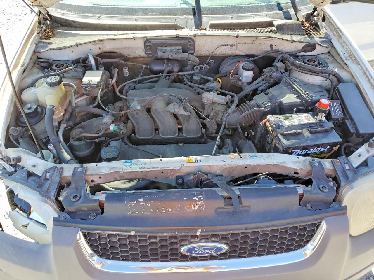 FORD ESCAPE 2001 — 13