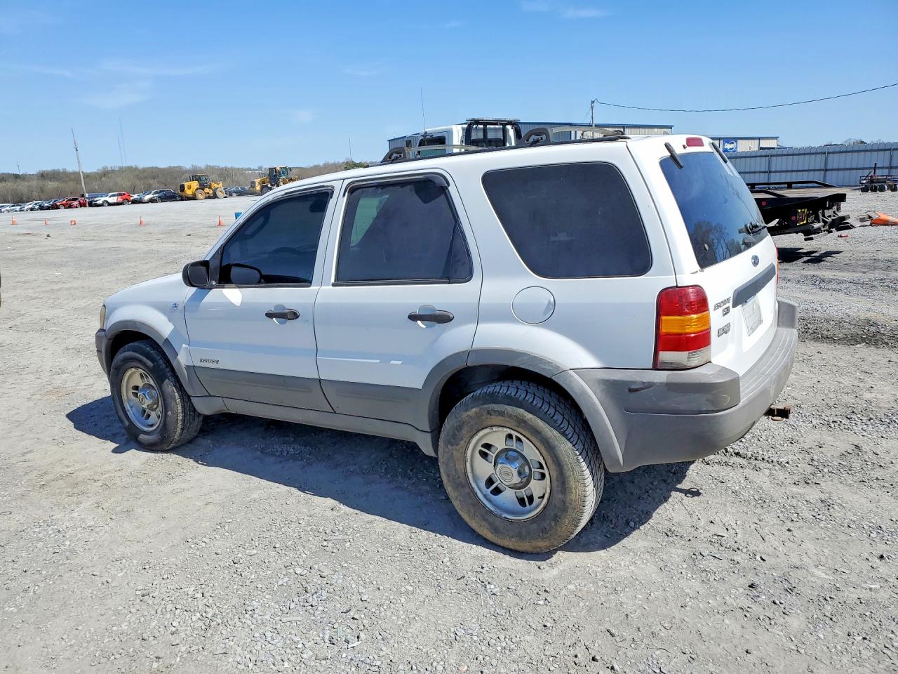 FORD ESCAPE 2001 — 3