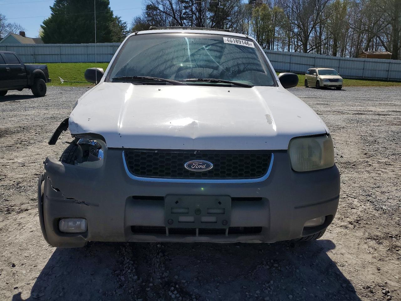 FORD ESCAPE 2001 — 6