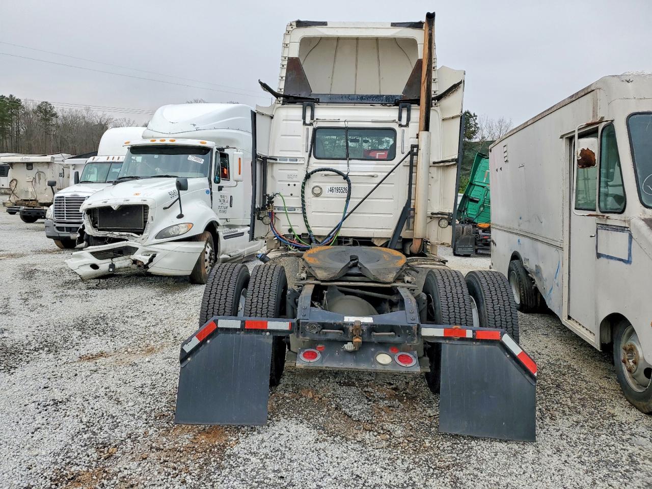 VOLVO VNL 2015 — 7