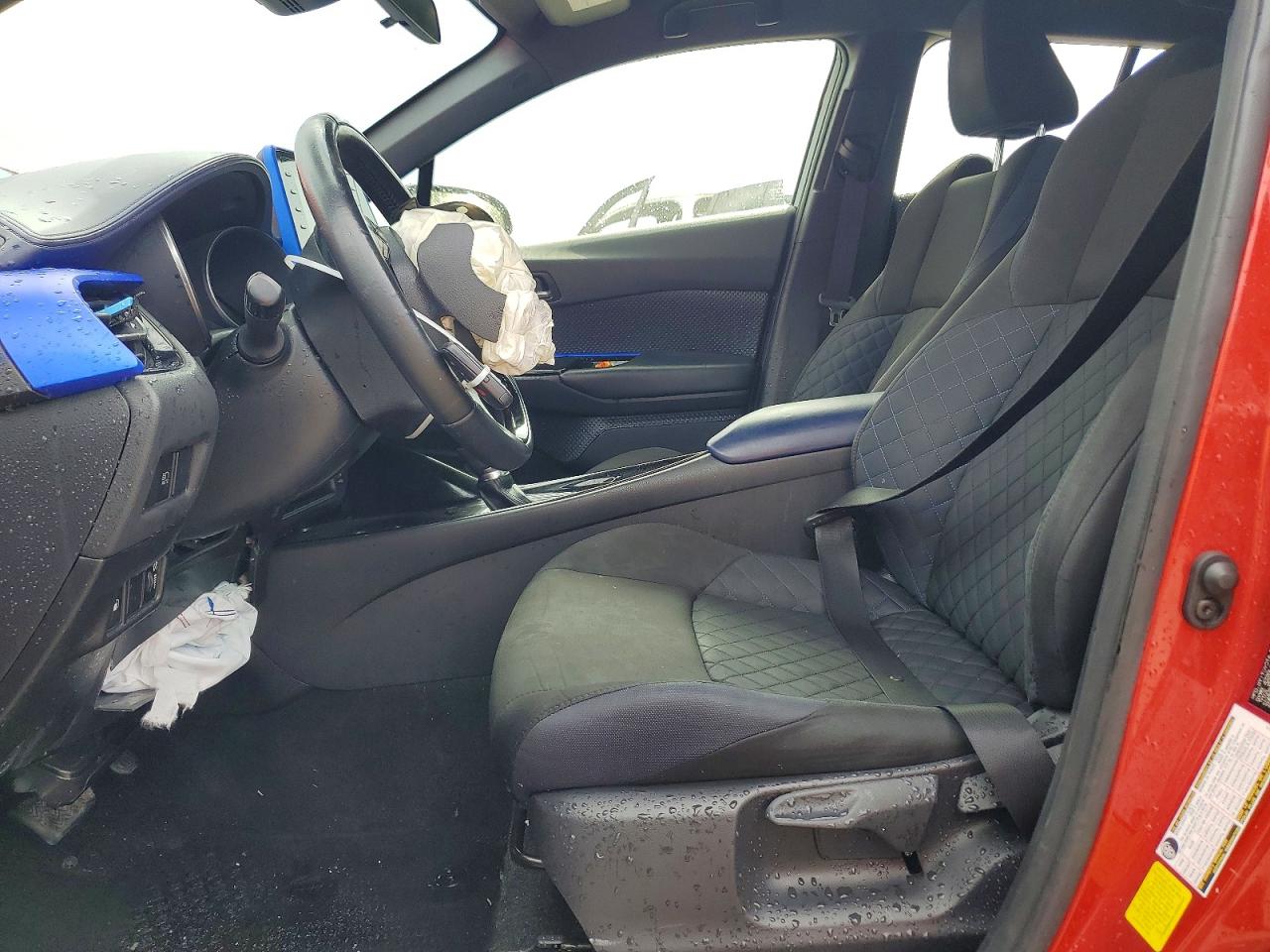 TOYOTA C-HR 2020 — 8