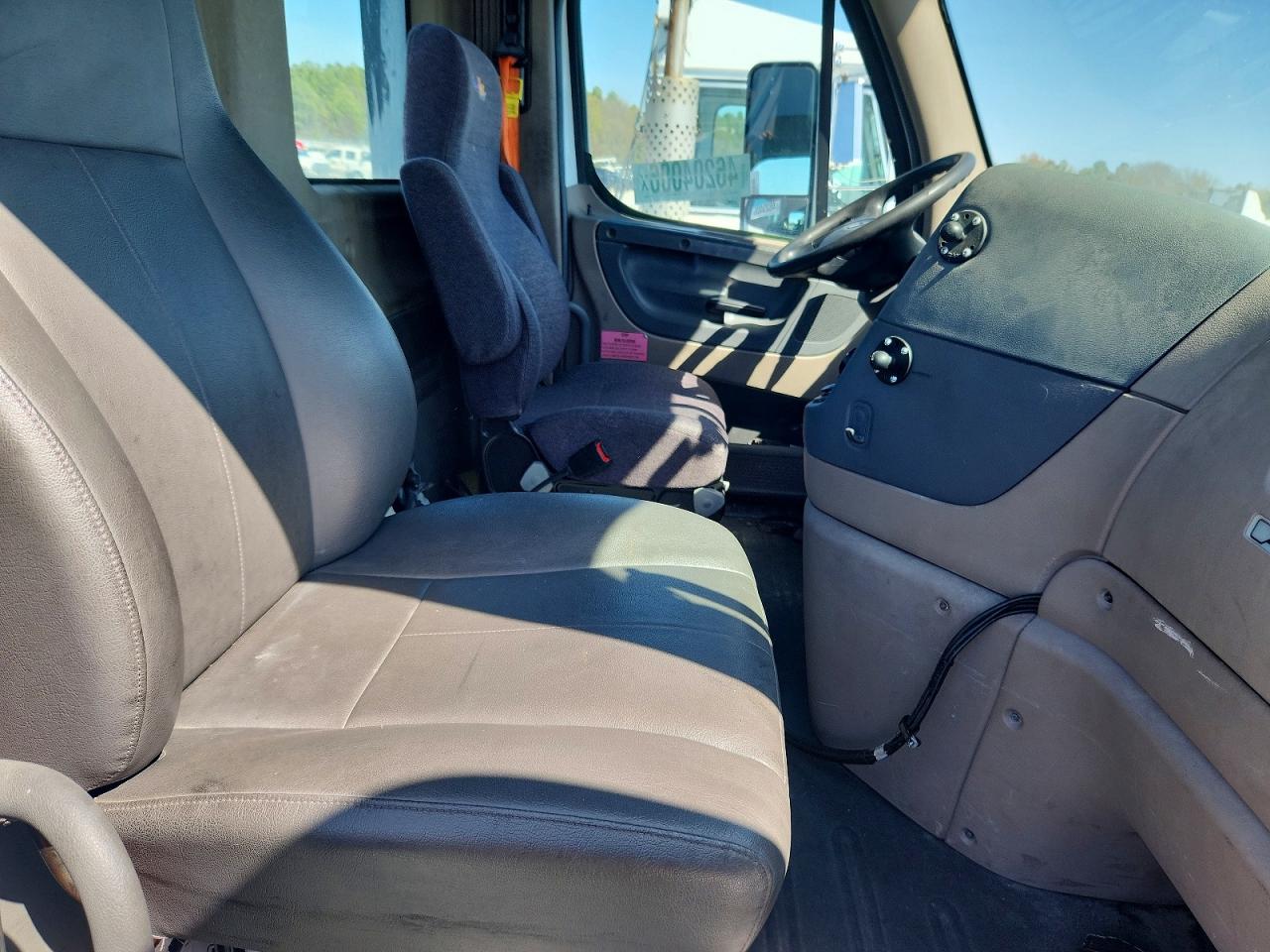 FREIGHTLINER CASCADIA 2014 — 6